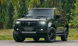Toyota Prado thế hệ mới ra mắt khách Việt, giá từ 3,46 tỷ đồng