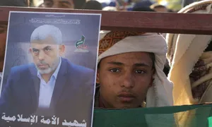 Israel rải truyền đơn in ảnh thi thể thủ lĩnh Hamas xuống Gaza