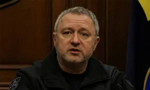 Tổng công tố Ukraine từ chức giữa bê bối tuyển quân